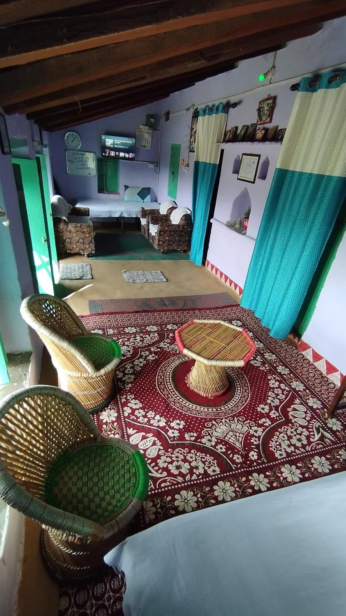Dwarahat Village Farmstay- Babaji'S Cave Room photo